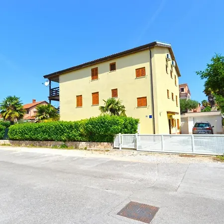 Fuer 8 Personen Ca 120 Qm In Stancija Vinjeri Novigrad, Istrien Istrische Riviera * Karpinjan
