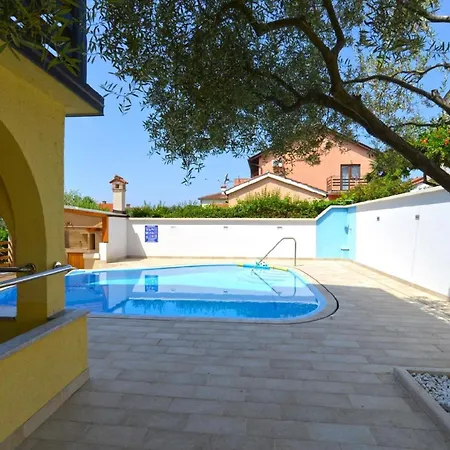 Fuer 8 Personen Ca 120 Qm In Stancija Vinjeri Novigrad, Istrien Istrische Riviera Lägenhet *