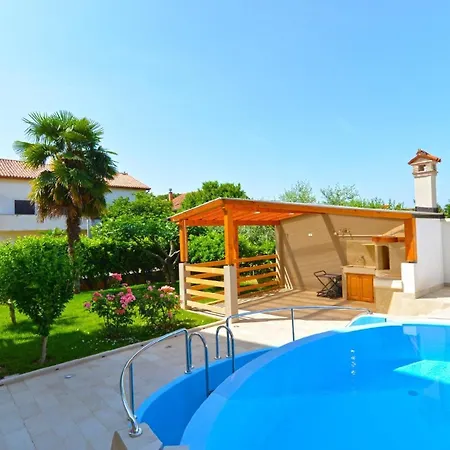 Fuer 8 Personen Ca 120 Qm In Stancija Vinjeri Novigrad, Istrien Istrische Riviera Apartamento *