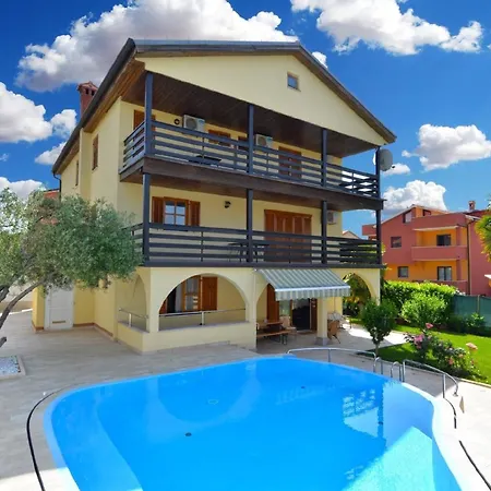 Fuer 8 Personen Ca 120 Qm In Stancija Vinjeri Novigrad, Istrien Istrische Riviera Karpinjan